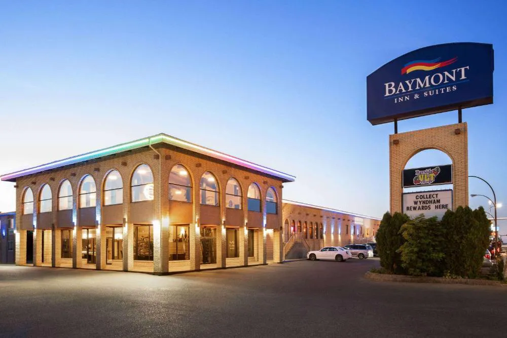 Baymont by Wyndham Medicine Hat hotel hero