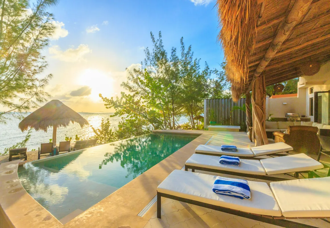 Villa Encantada by Coco B Isla hotel hero