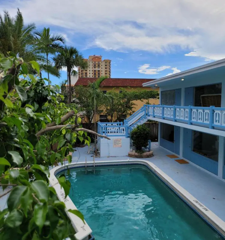 Hotel Motel Lauderdale Inn hotel hero