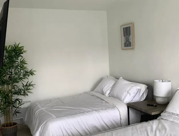 Hotel Motel Lauderdale Inn hotel detail image 2