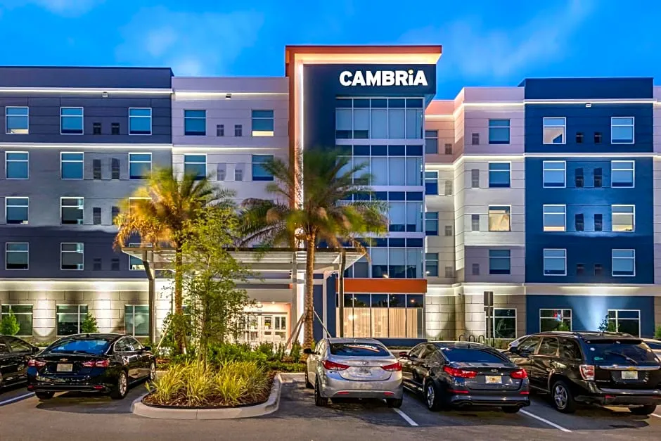 Cambria Hotel Orlando Airport hotel hero