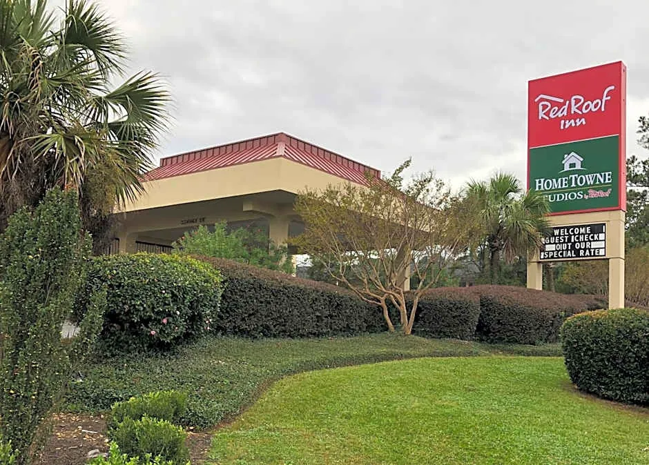 HomeTowne Studios By Red Roof Augusta hotel hero