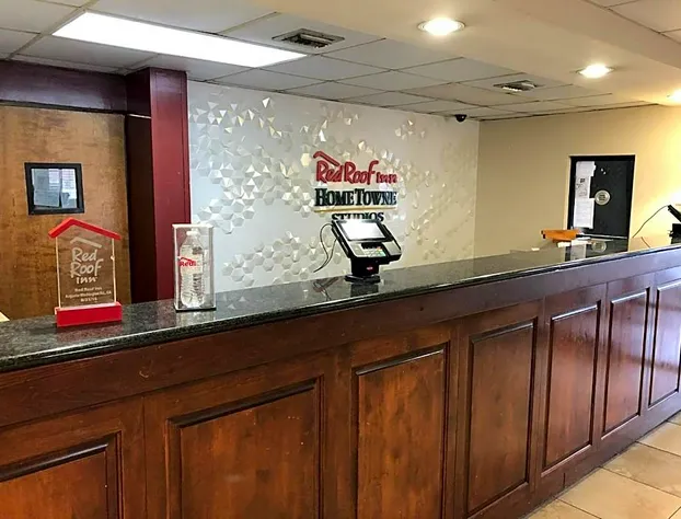 HomeTowne Studios By Red Roof Augusta hotel detail image 3