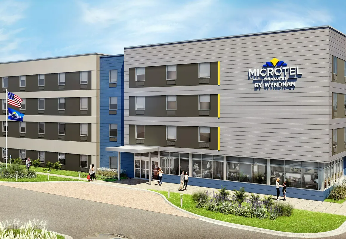 Microtel Inn & Suites by Wyndham Lac-Megantic hotel hero