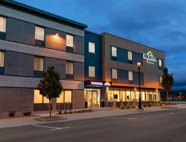 Microtel Inn & Suites by Wyndham Lac-Megantic hotel detail image 1