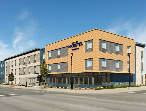 Microtel Inn & Suites by Wyndham Lac-Megantic hotel detail image 3
