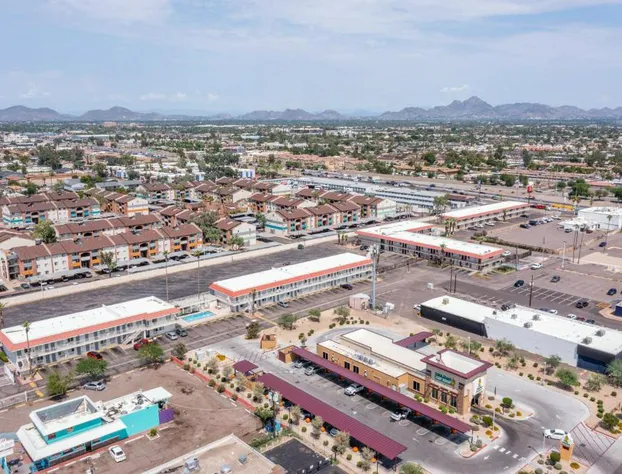 Super 8 by Wyndham Phoenix West hotel detail image 4