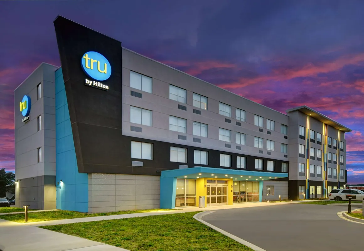 Tru By Hilton Gaylord, MI hotel hero