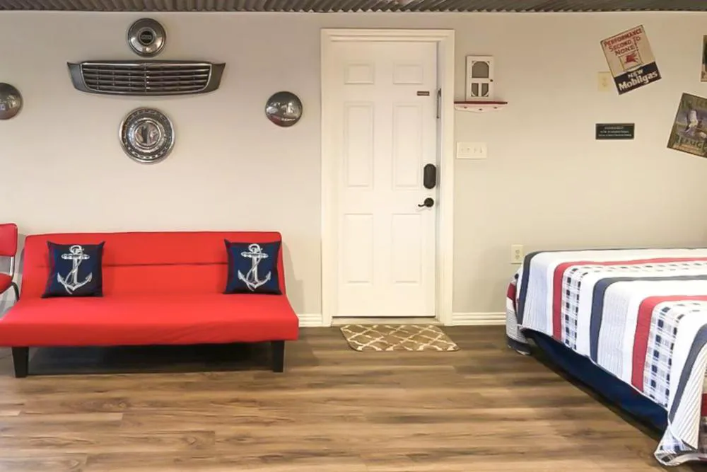 Cottonwood Cottage on Lake LBJ hotel hero