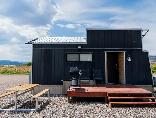 Trail and Hitch Tiny Home Hotel and RV hotel detail image 2