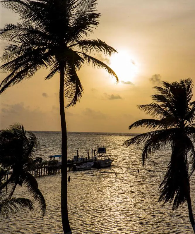 Flying Cloud Hotel hotel hero