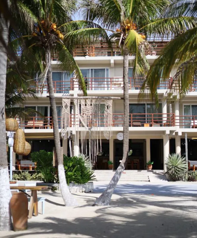 Noah Beach Hotel & Suites hotel hero