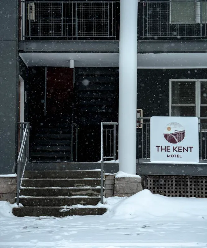 Kent Motel hotel hero