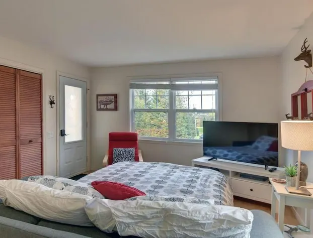 Tranquility Lodge by Instant Suites hotel detail image 3