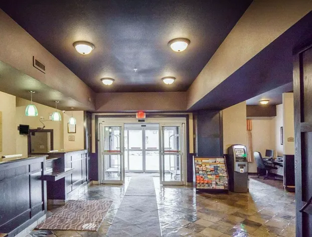 Prairie Moon Inn Sylvan Lake hotel detail image 1