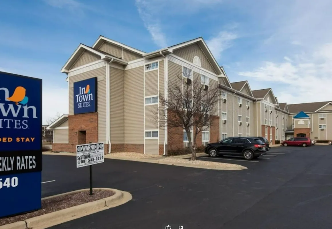 Intown Suites Extended Stay Chicago Il - Downers Grove hotel hero