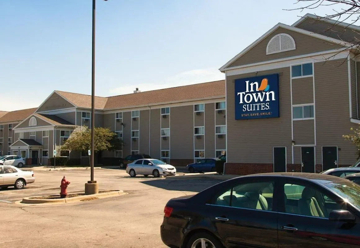 InTown Suites Extended Stay Chicago IL - Elk Grove/O'Hare hotel hero