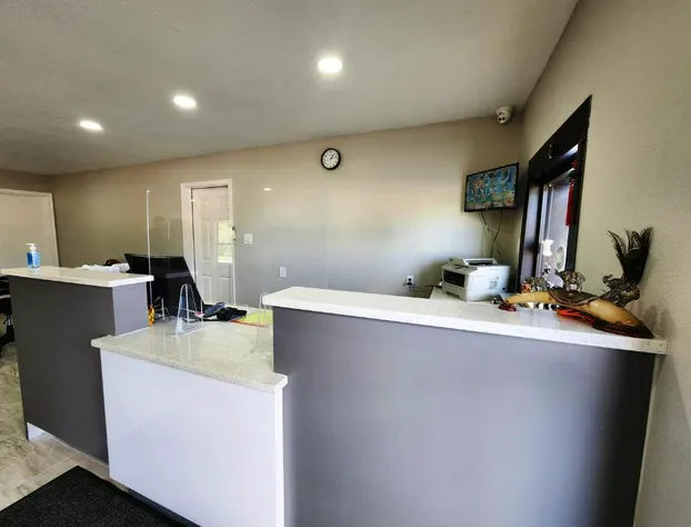 Scottish Inn & Suites hotel detail image 4