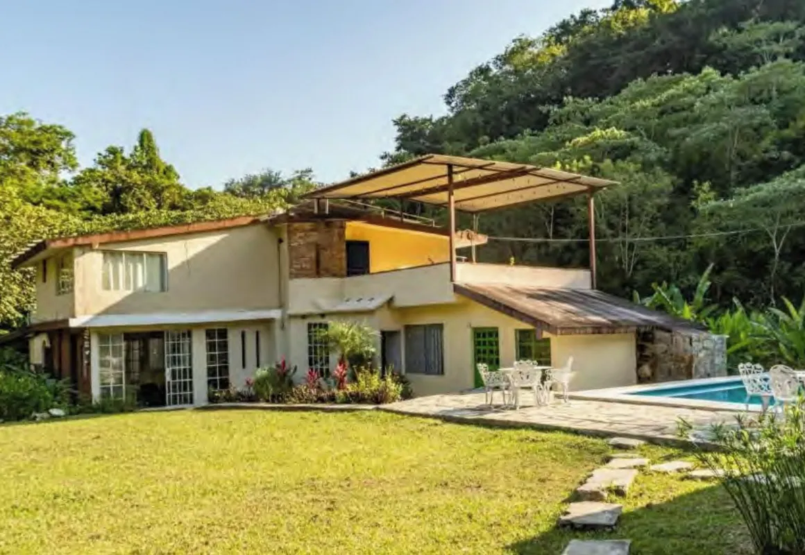 Casa Edward hotel hero