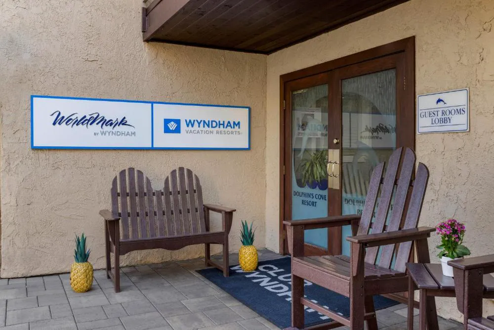 Club Wyndham Dolphin's Cove hotel hero
