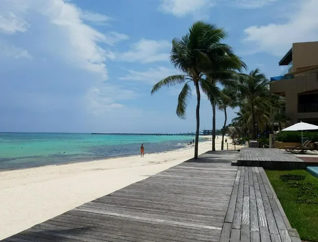 Ocean Front El Faro Reef 304 hotel detail image 4
