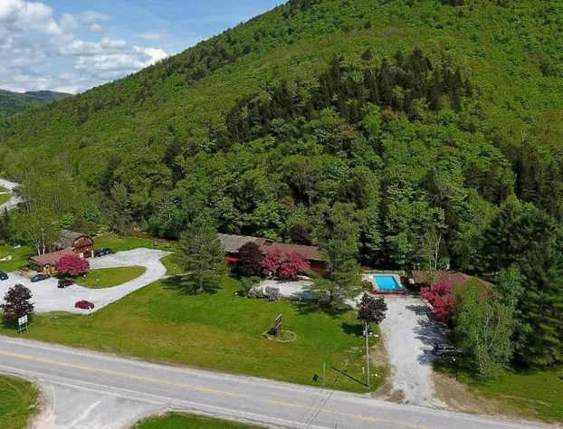 Cedarbrook Standard Hotel Room 204 hotel detail image 3