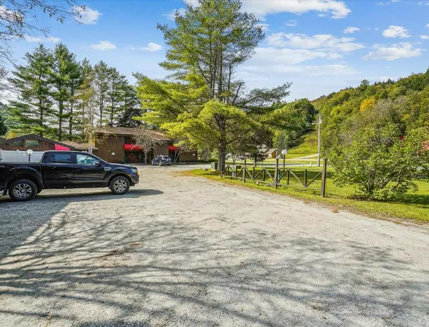 Cedarbrook Standard Hotel Room 105 hotel detail image 1