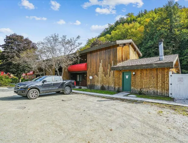 Cedarbrook Standard Hotel Room 201 hotel detail image 2