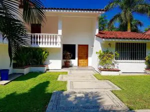 La Quinta De Don Hugo hotel hero