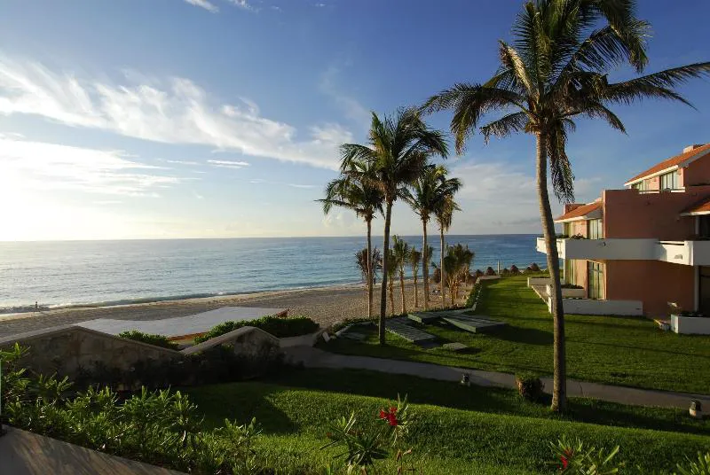 Family 3 Bedroom Ocean Villa By Wyndham Grand Cancun hotel hero