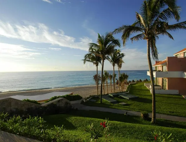Family 3 Bedroom Ocean Villa By Wyndham Grand Cancun hotel detail image 1