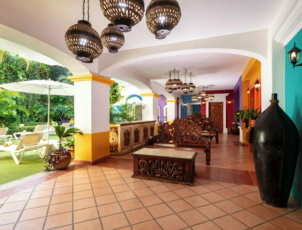 Los Arcos Suites hotel detail image 2