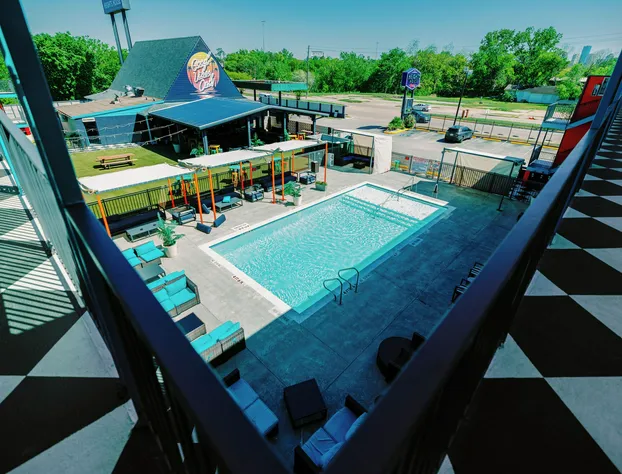 Heights House Hotel - Houston Heights Downtown, an Ascend Collection Hotel hotel detail image 4