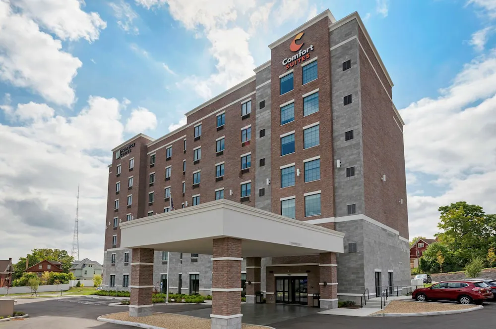 MainStay Suites Cincinnati University - Uptown hotel hero