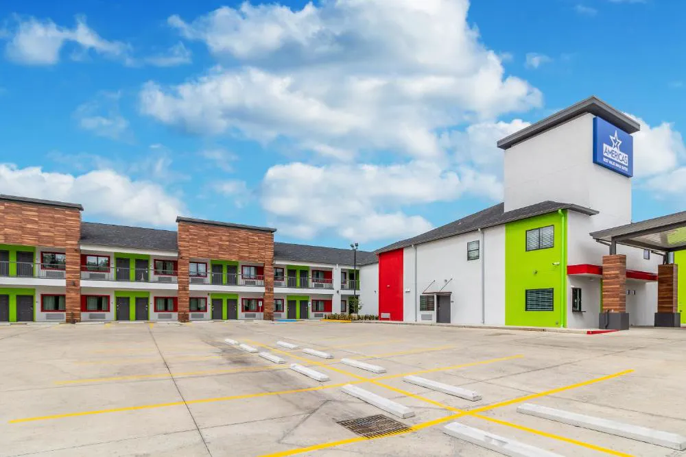 Americas Best Value Inn & Suites Kingwood IAH Airport hotel hero