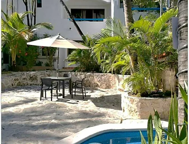 Pelicano Inn Playa del Carmen - Beachfront Hotel hotel detail image 4
