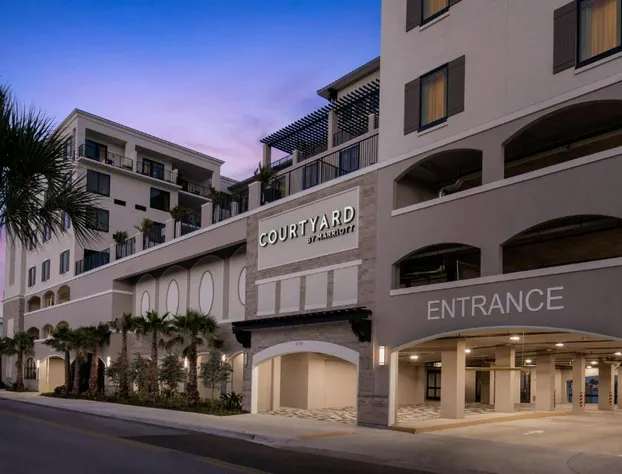 Courtyard by Marriott Clearwater Beach hotel detail image 1