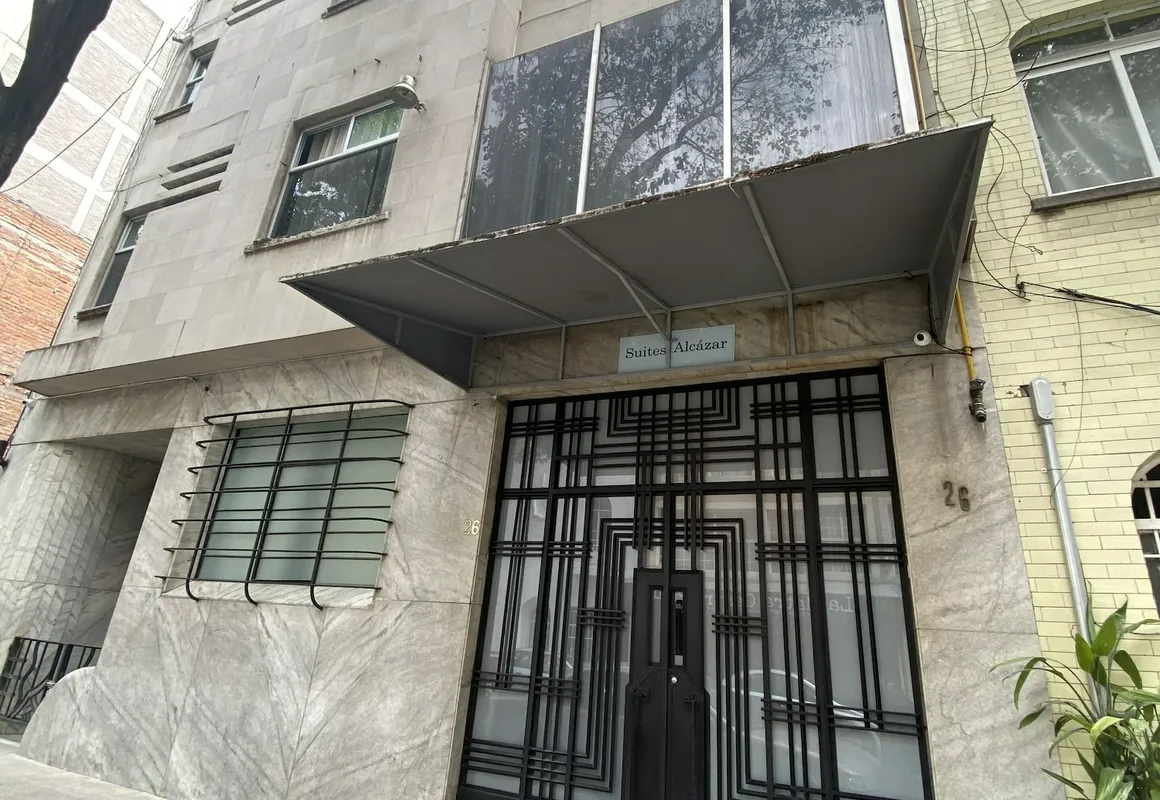 Suites Alcazar hotel hero