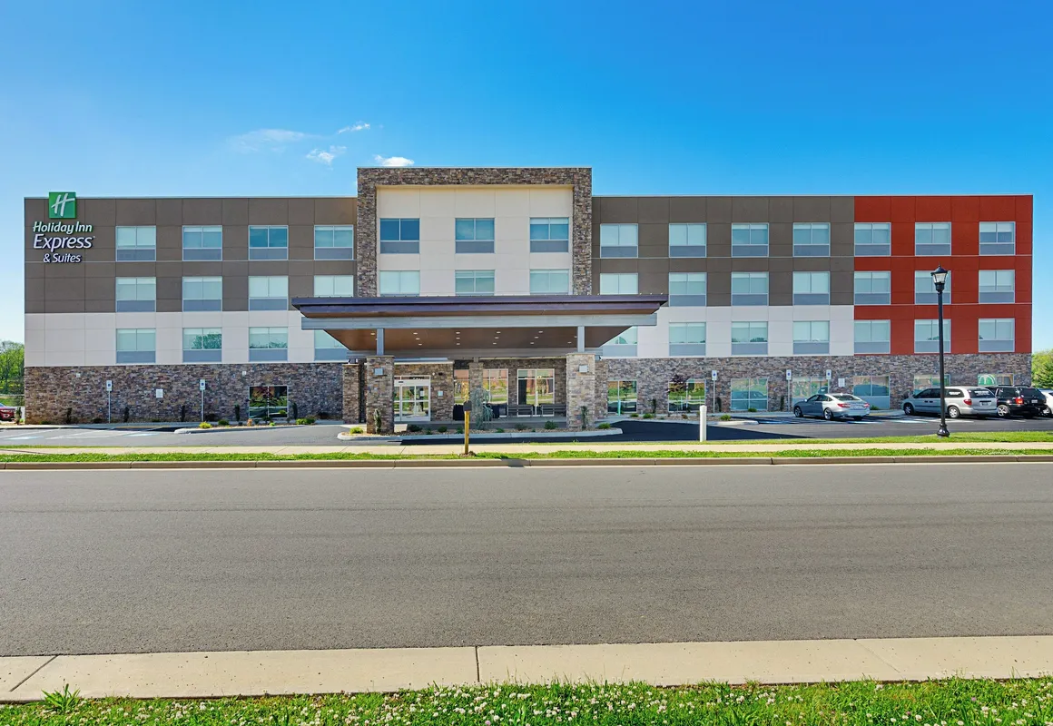 Holiday Inn Express & Suites Abingdon by IHG hotel hero