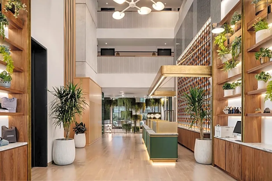 Arlo Midtown hotel hero