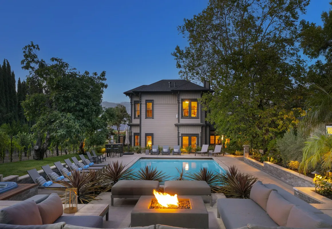 Hope Merrill House hotel hero