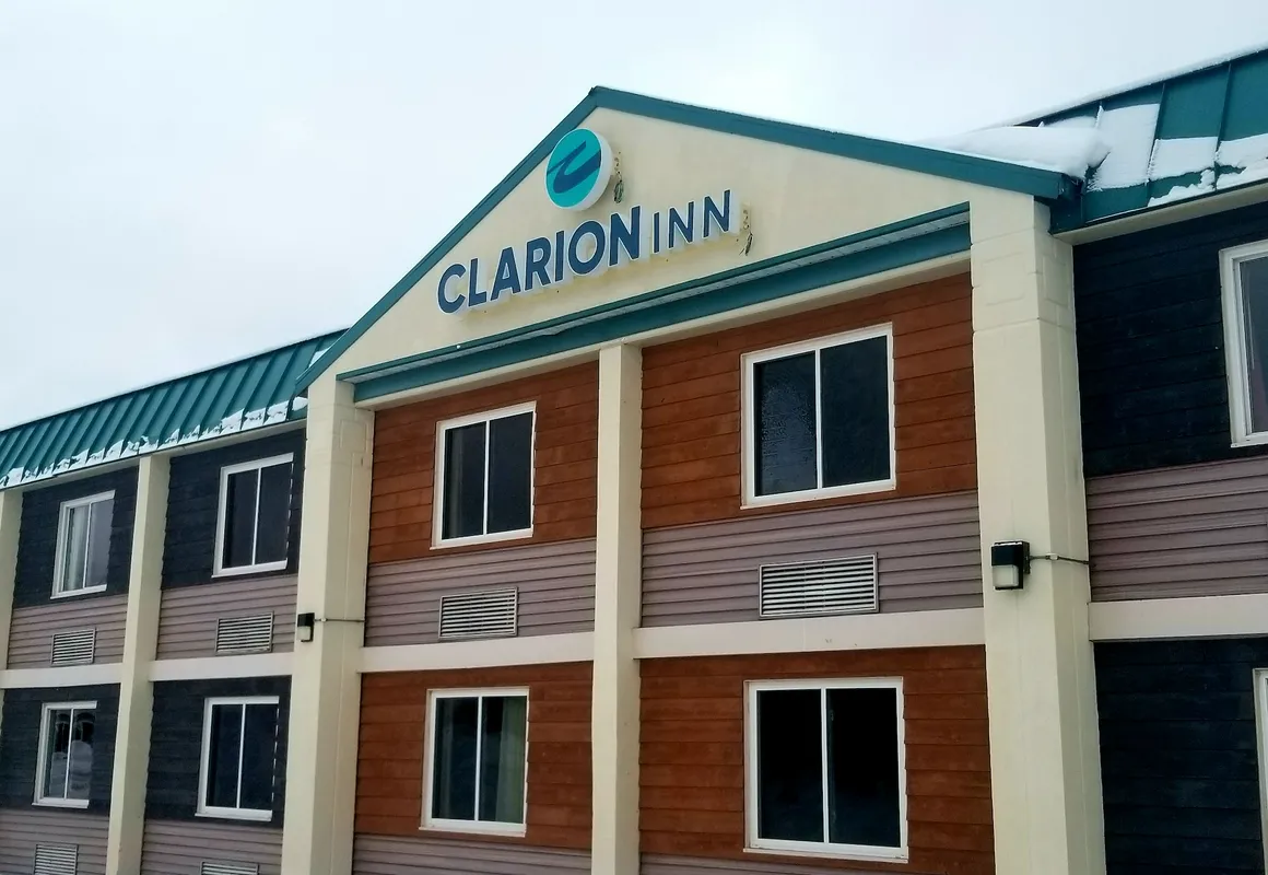 Clarion Inn hotel hero