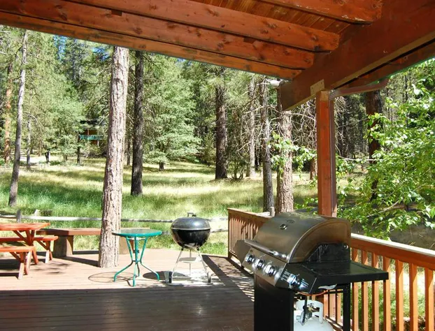 93R Deer Lodge hotel detail image 3