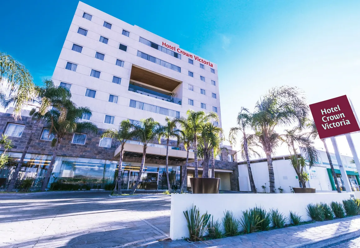 Hotel Crown Victoria hotel hero