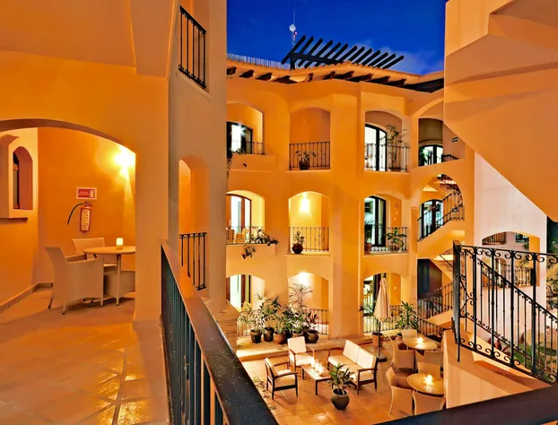 Acanto Playa del Carmen, Trademark Collection by Wyndham hotel detail image 1