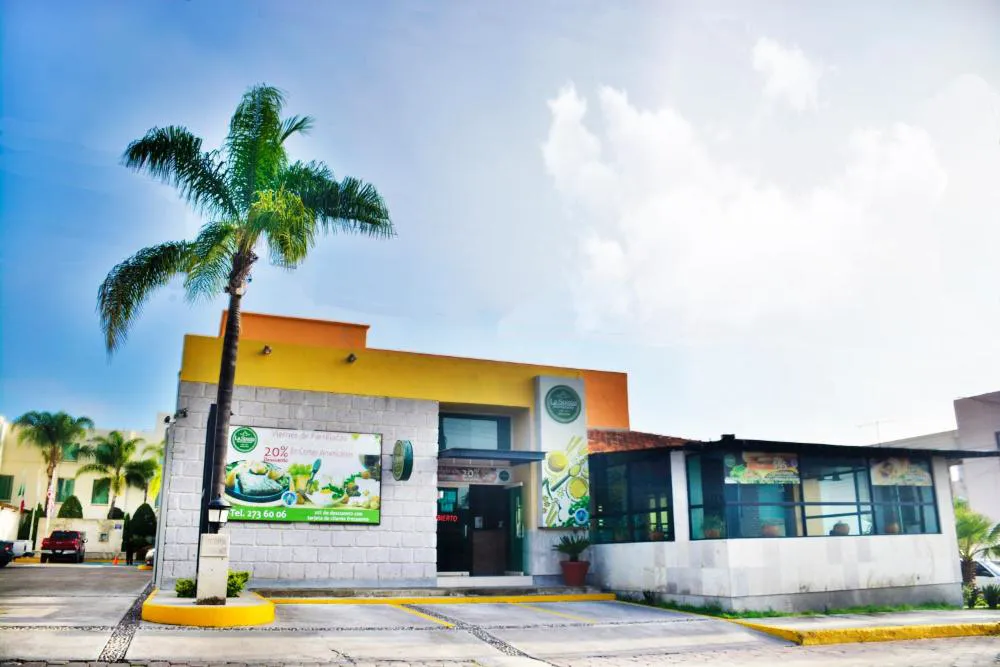 Hotel San Carlos Tequisquiapan hotel hero