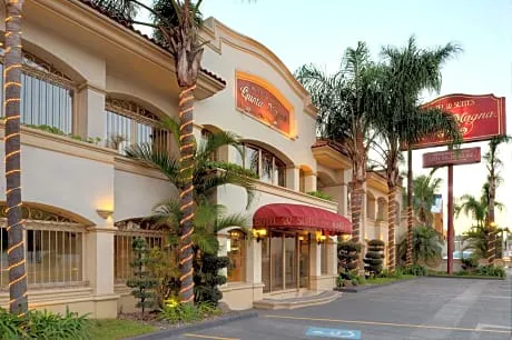 Hotel & Suites Quinta Magna hotel detail image 2