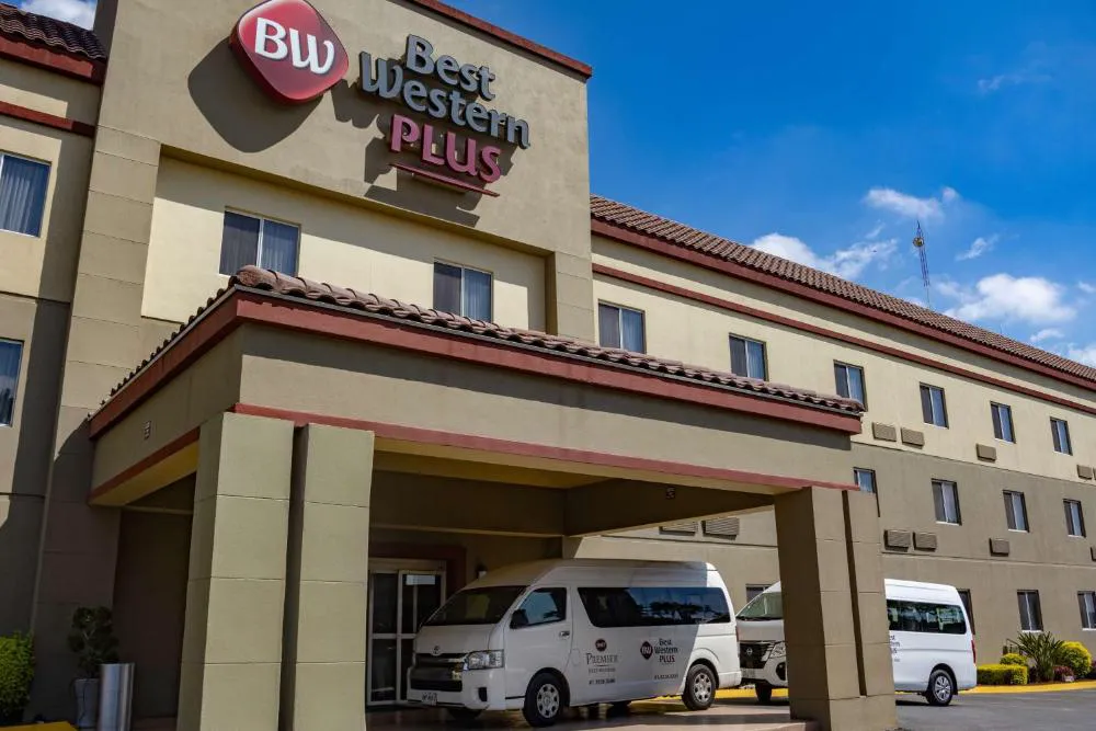 Best Western Plus Monterrey Airport hotel hero