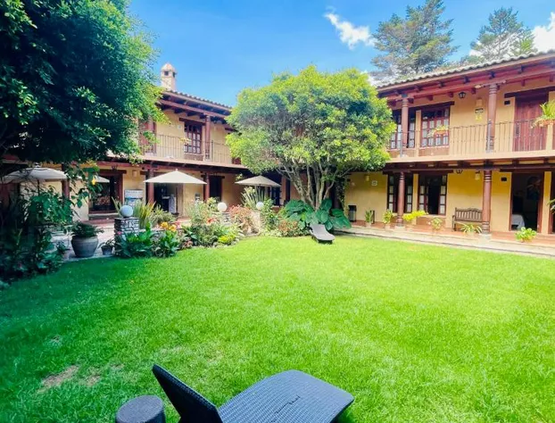 La Estancia hotel detail image 1