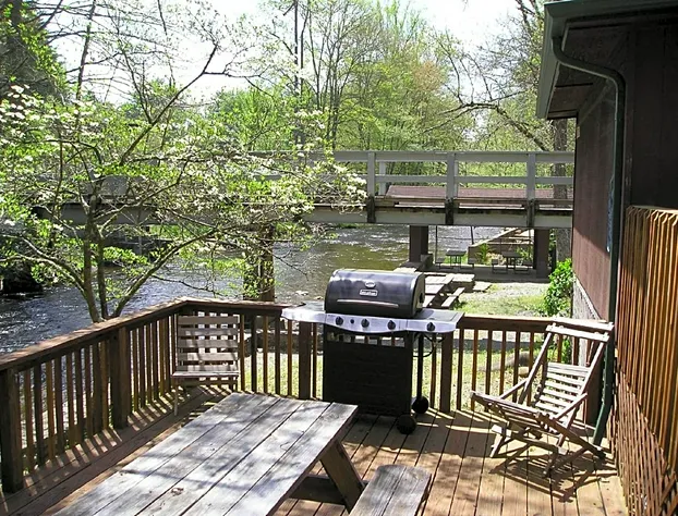 Deep Creek Lodge hotel detail image 4